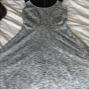 Pre-owned Womens Dress from Old Navy.
